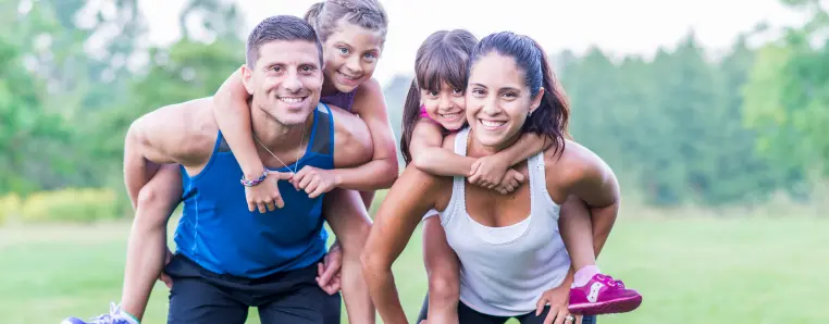 Descubre los beneficios físicos, psicológicos y sociales del deporte en familia. ¿Con que actividad física vas a comenzar?