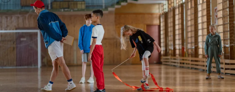 Llegar a ser profesor de Educación Física en Primaria es un camino que combina pasión por la educación y deporte. ¿Qué necesitas para conseguirlo?