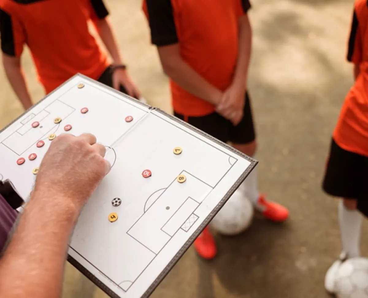 Curso Universitario de Especialización en Entrenador de Fútbol Nivel II